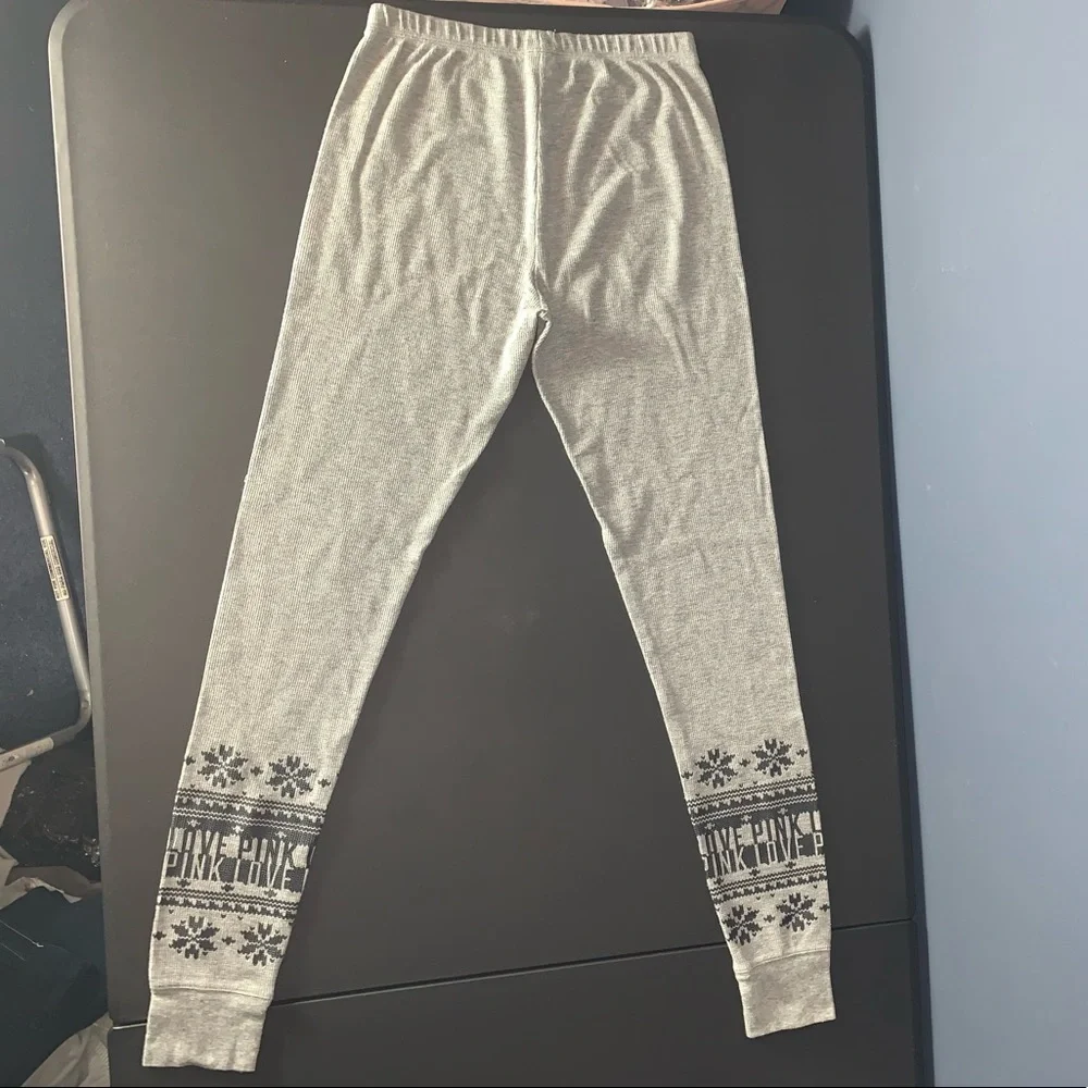 VS Pink waffle knit legging pants rare 😍 - Picture 8 of 10